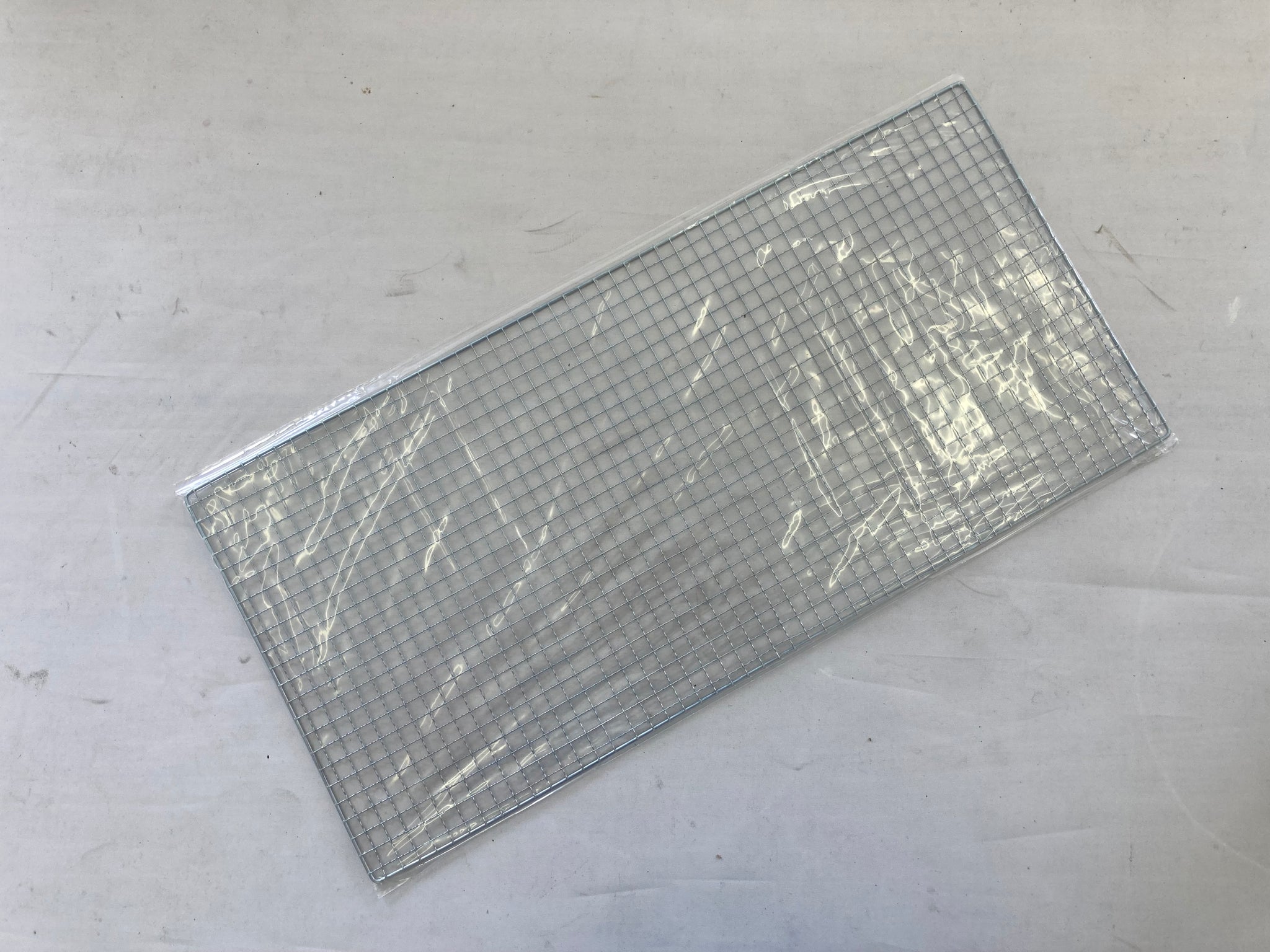 尾上製作所(ONOE) 使い捨てBBQネット2961(100枚入) SU-2961-II 約29×61cm(M用全面網) コンロ替え網 使い捨て キャンプ グリルスタンド 使い捨てBBQネット2961(100枚入) – 株式会社尾上製作所